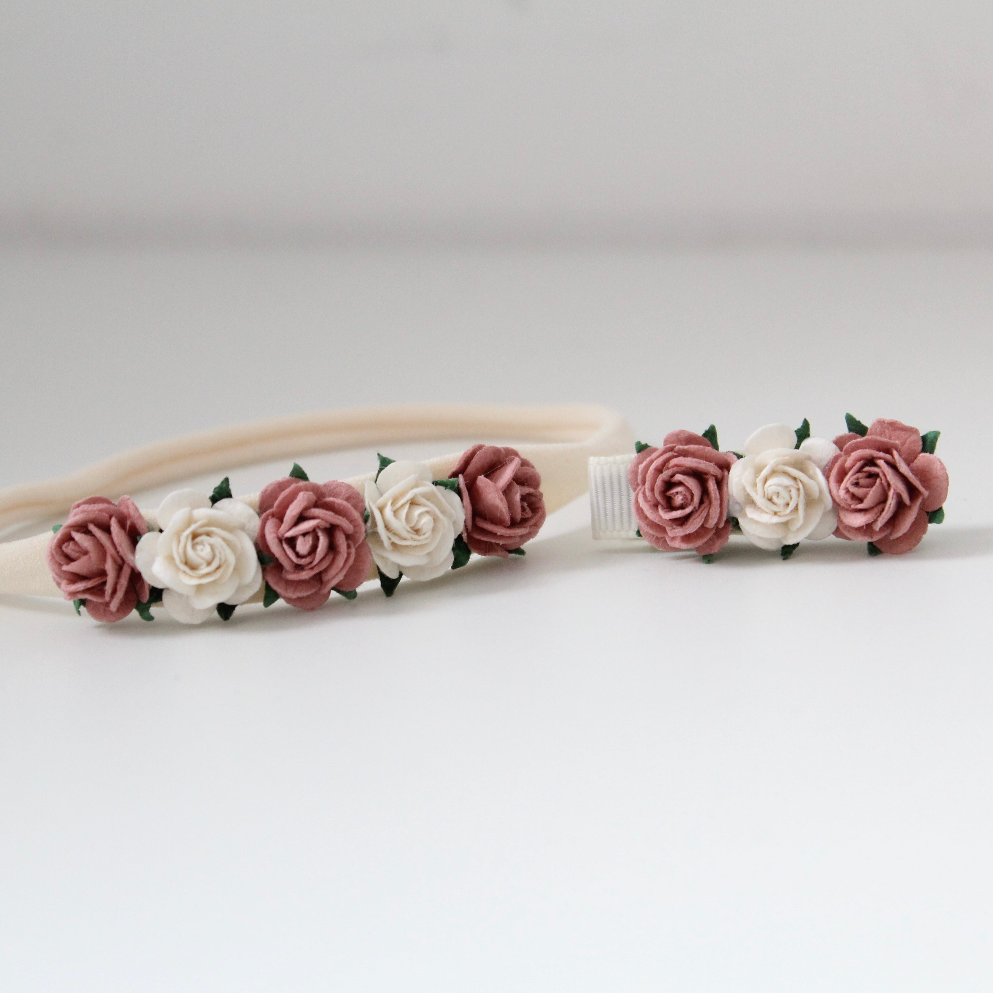 Delicate dusky pink & cream daisy flowers | Clip or headband