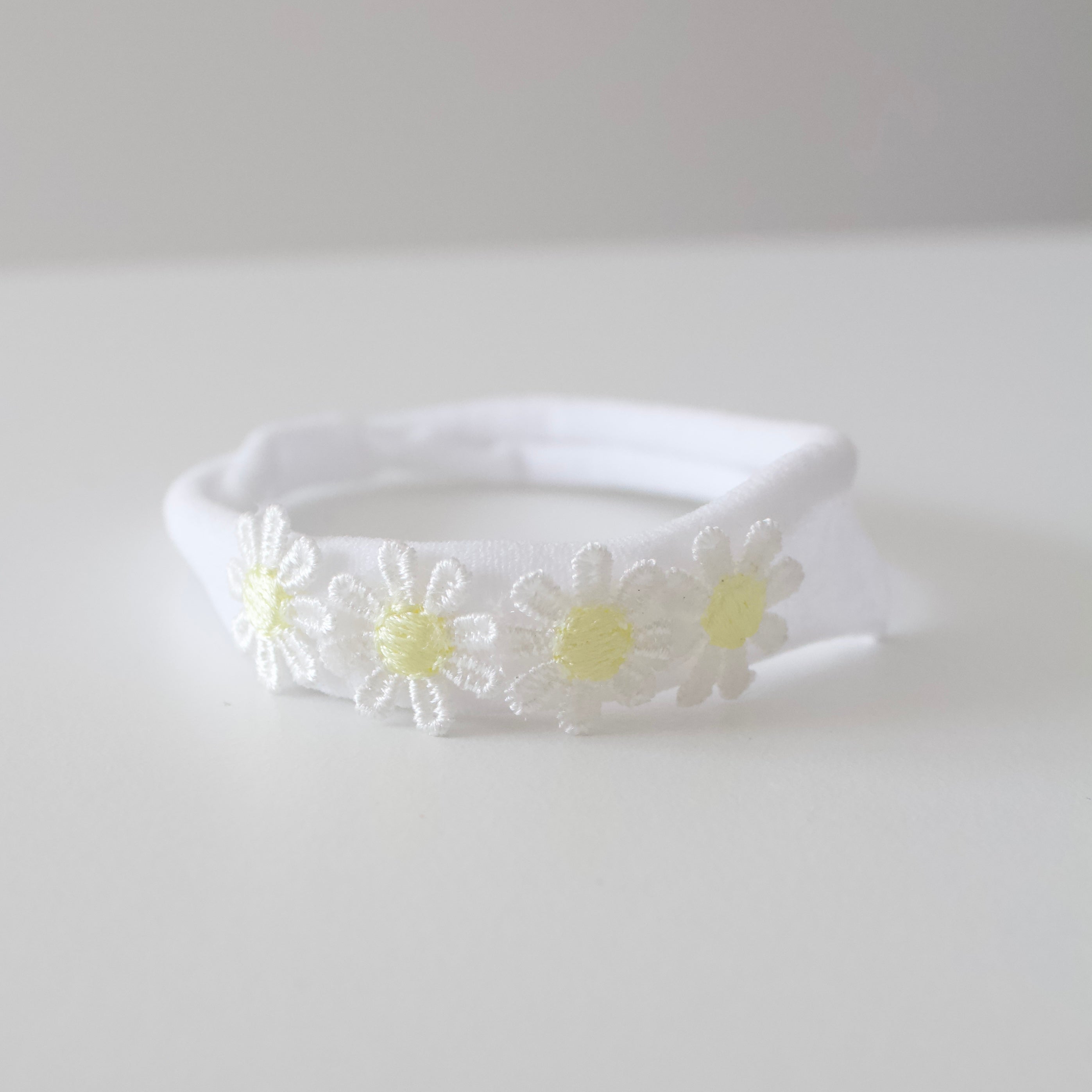Delicate lemon daisy flowers | Clip or headband